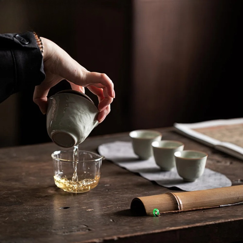 Boutique Handmade Relief Cover - Korean Tea Set recension och pris